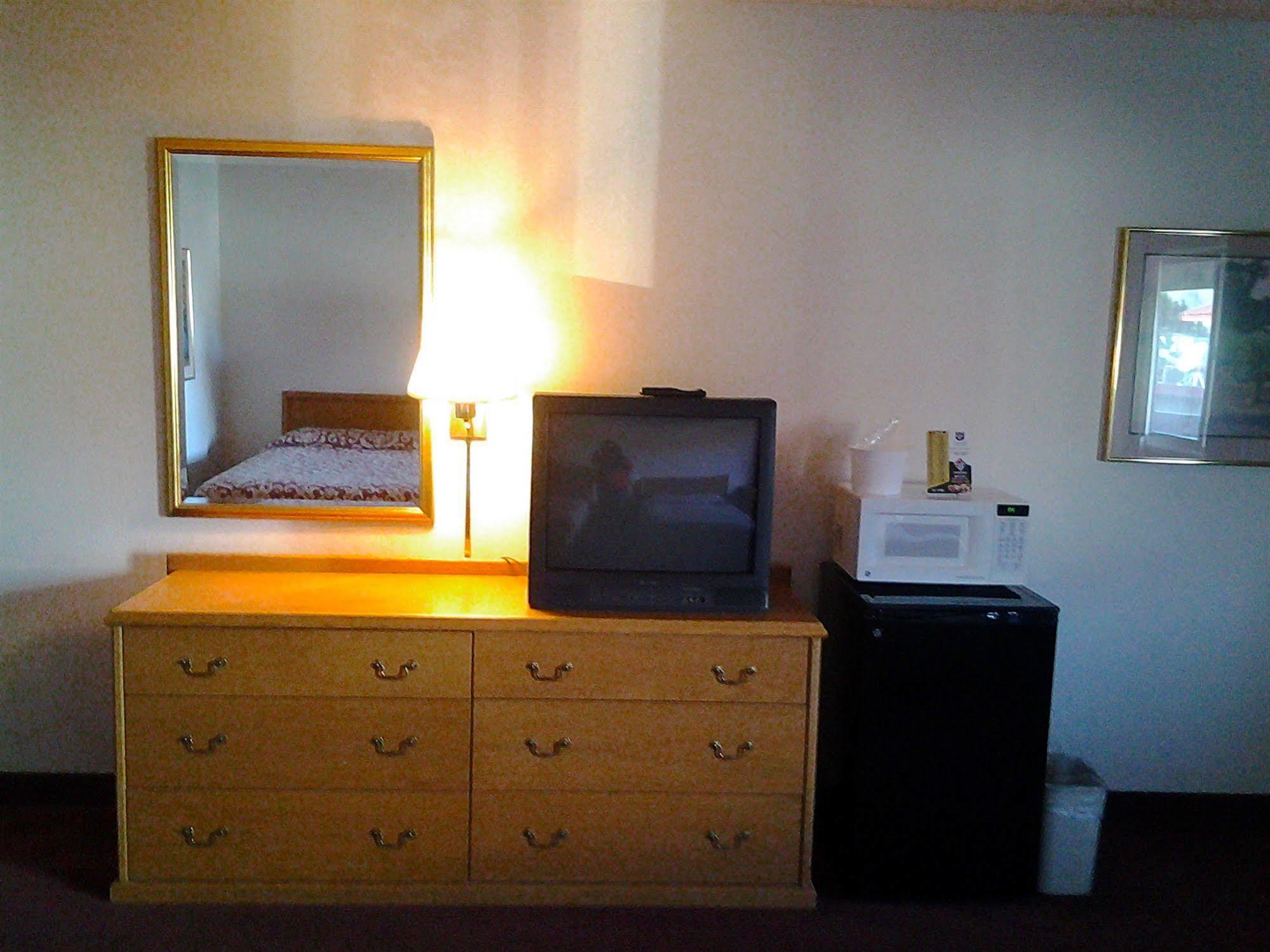 Yakima Valley Inn Zewnętrze zdjęcie