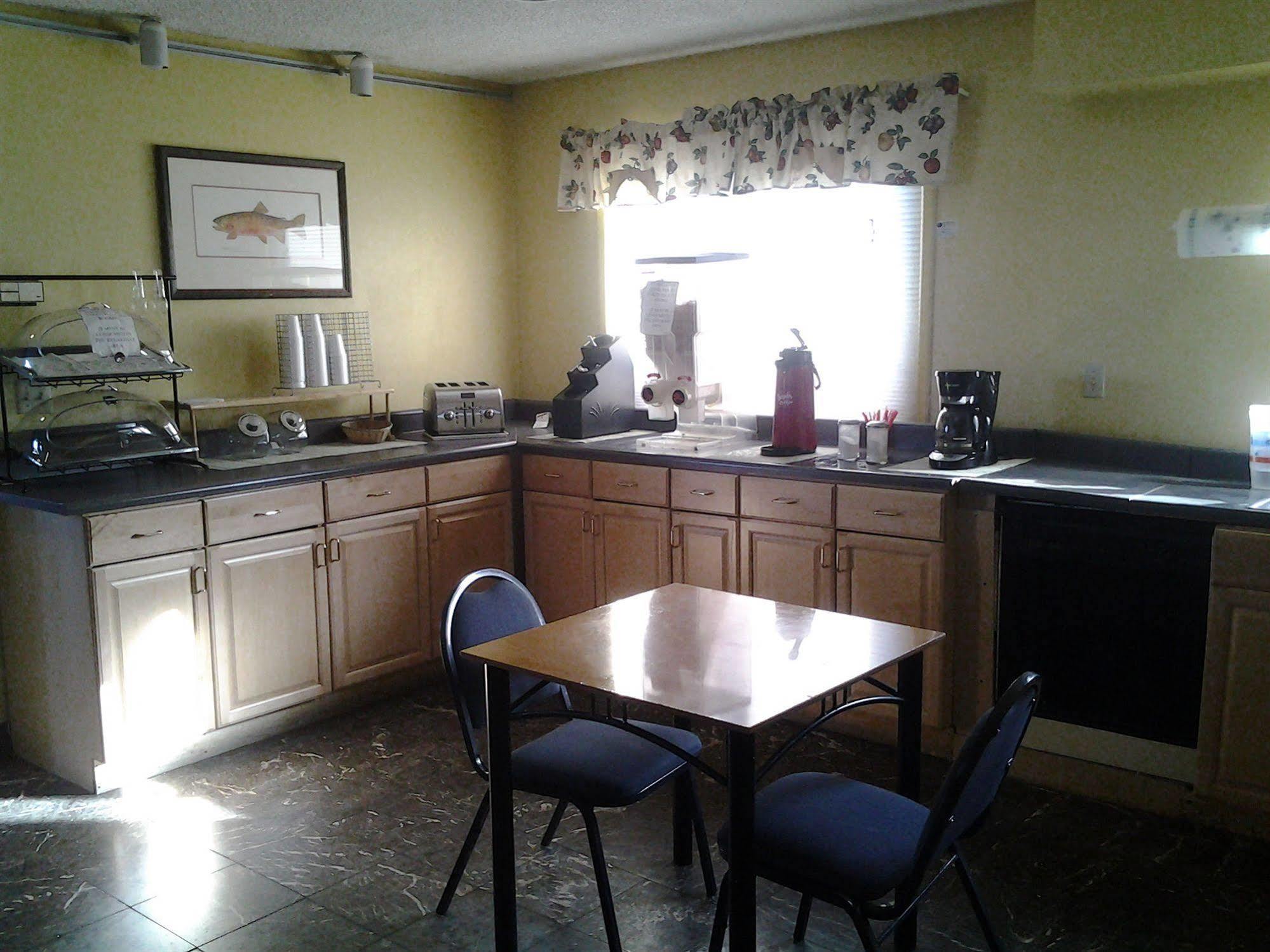 Yakima Valley Inn Zewnętrze zdjęcie
